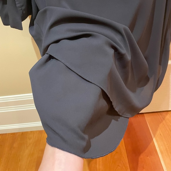 New Babaton off the shoulder blouse - Picture 7 of 11